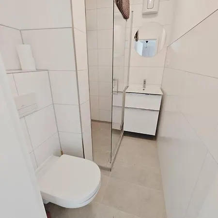 Apartment Ticasa Shine-zentral-outlet-balkon-parkplatz-ruhig