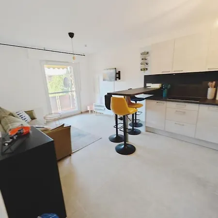 Ticasa Shine-zentral-outlet-balkon-parkplatz-ruhig Apartment Metzingen (Tubingen)